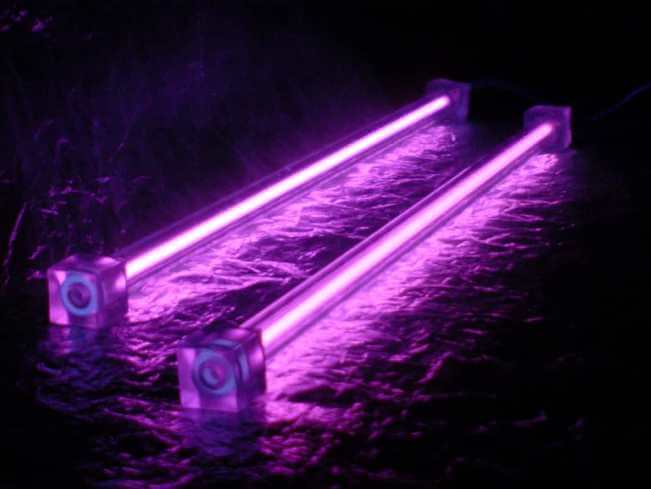 Sử dụng đèn UV diệt tảo